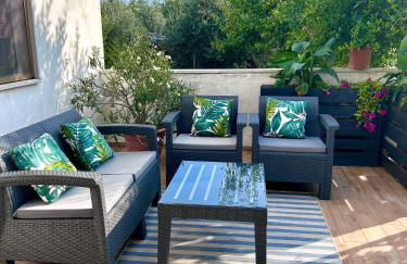 Ettore 3-bed Villa - Sleeps 6, Garden & Parking - Foto 106