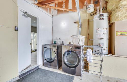 Sunny Oceanside Home with Patio, 5 Mi to Downtown! - Photo 27