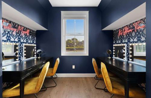 The Morrison - Karaoke Theater Backyard Oasis - Foto 58