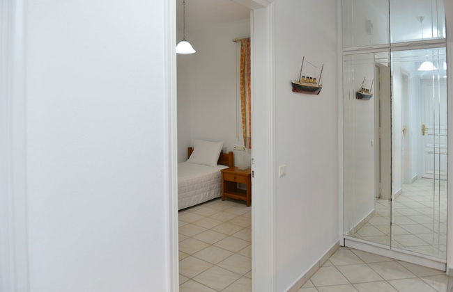 Orestis Suites - Photo 3