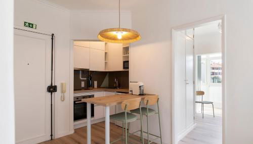 Estoril One - New apartment - Photo 2, stove, minibar