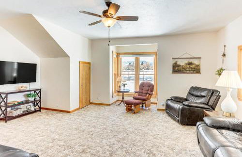 Patio and Mountain Views Farmhouse in Mancos! - Foto 8