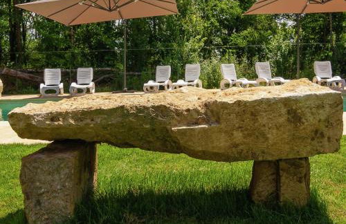 Spacious farmhouse with private heated pool in a rustic garden - Foto 70