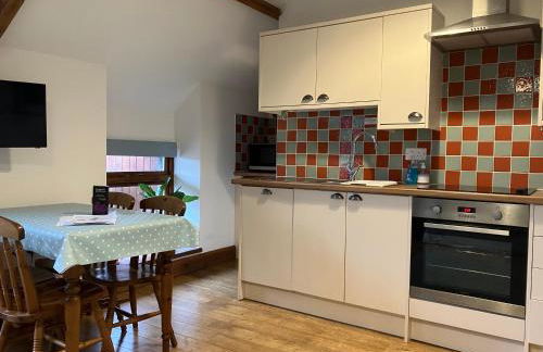 Vale Farm Cottages - Photo 49