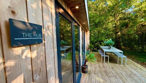 Sunridge Fishing Lodge with Hot Tub & Giant Cinema - Foto 5