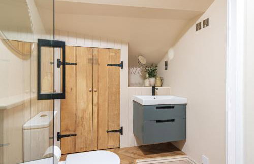 Central Whitchurch - Lowcross House Guest Bedroom 6 - Foto 16