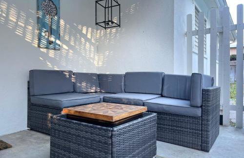 Country Style Home with Bikes! Heart of Wine Country - Photo 2