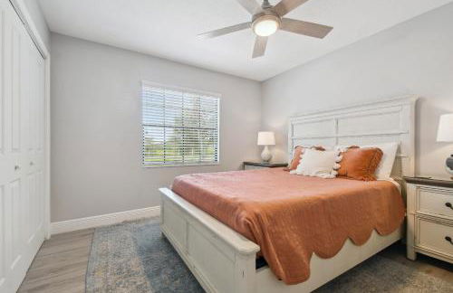 Lake House Westchase area. Heated Pool Waterfront! - Foto 12