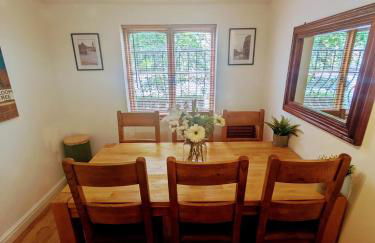 Detached House with Gated Parking in Whalley Range, Near Manchester City Centre - Foto 12