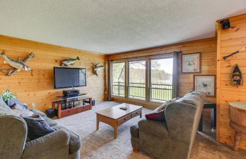 Private Lakefront Emily Home with Yard and Fire Pit! - Photo 7