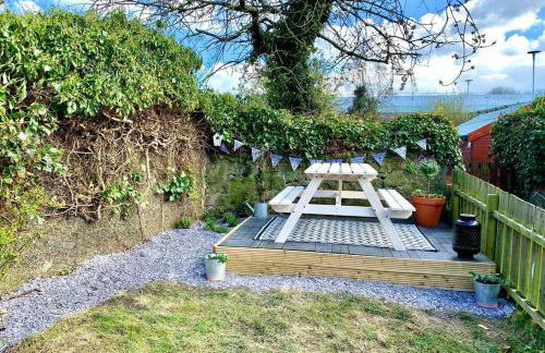 The Nook - A stylish apartment with garden, near the beach - Foto 39