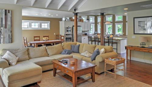 Gorgeous Wapato Point Lakehouse with Private Hot Tub - Foto 4