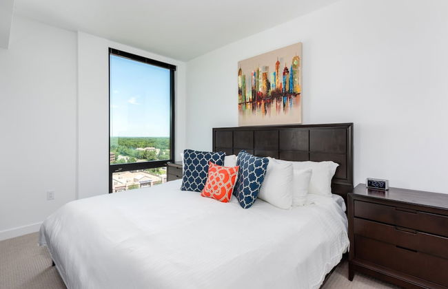 Global Luxury Suites at Reston Town Center - Photo 27