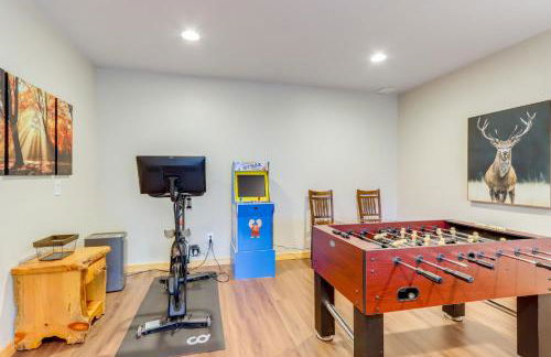 Game Room and Hot Tub Cabin 9 Mi to Blue Ridge! - Foto 3