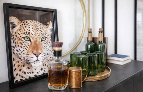 Private Oasis with Spacious Backyard - Foto 7