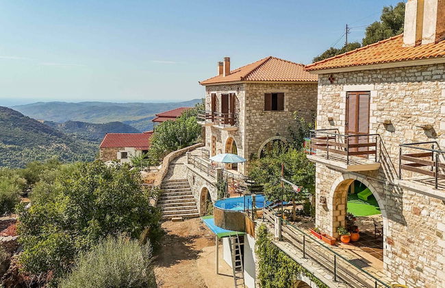 Mountain Oasis - Pool Playground Near Neda Falls - Foto 43