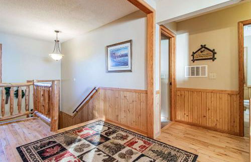 Dog Friendly Leech Lake Home w Perfect Beach Garage Boat Lift - Foto 11