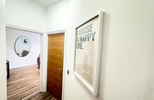 STUNNING APARTMENT - 2 DOUBLE BEDROOMS - EN-SUITE - FREE ALLOCATED PARKING - JQ QUARTER - BIRMINGHAM CITY CENTRE - SLEEPS 6 GUESTS - 2 BATHROOMs - Foto 8