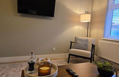 Newly Renovated 2 BDR Home - 5 Min to M5 - Foto 25