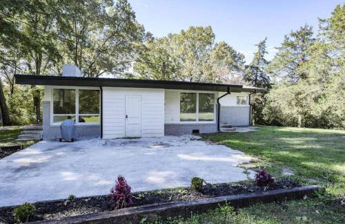 Gorgeous Renovated Home With Large & Private Lot - Foto 24