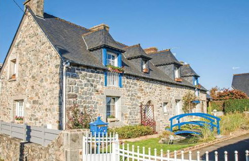 4 Bedroom Lovely Home In Langueux - Foto 1