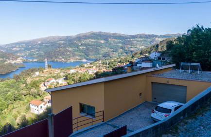 Merck Villa Gerês - Foto 29