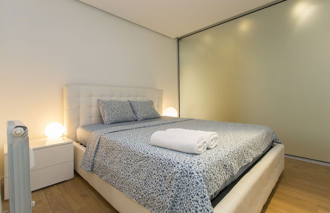 Modern Apartment in the City Center - Photo 1