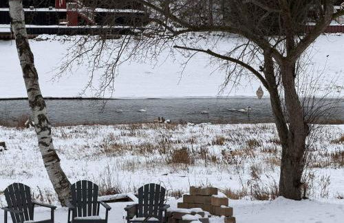 Cozy Waterfront Cottage - Foto 11