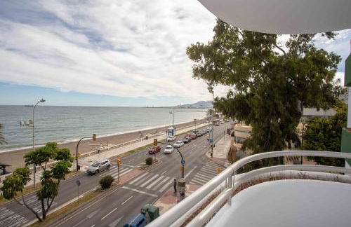 Villa Venecia, Apartamento de Lujo en 1º línea de playa + parking - Photo 12