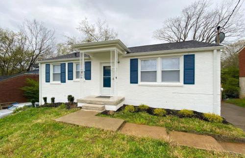 New Listing The Playhouse with Spa Games & More - Photo 9