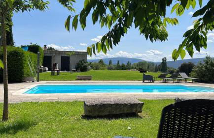 casa rural de un artista en plena naturaleza piscina y parque de esculturas en villarcayo - Photo 17