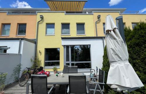 Reihenhaus inmitten der Stadt mit Sauna - Foto 1