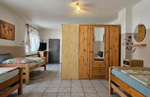 App-O1-2-3-Personen-23km-bis-Frankfurt-Nord - Foto 4