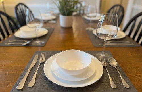 ~Spacious / Cozy / Sleeps 8+ Near MTSU and Siegel - Foto 29