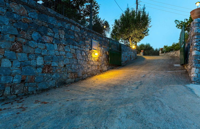 Gorgeous Villa With Pool & Gardens - Foto 33