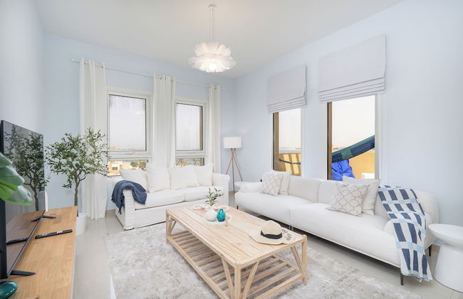 Contemporary Living by The Sea 2BD New Listing - Foto 23