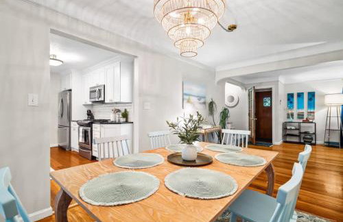 4 Bedroom Pool and Hot Tub Home Near Cleveland - Photo 25