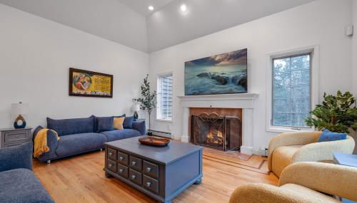 Secluded 9BR Getaway, Pool, Hot Tub & Huge Deck - Foto 5