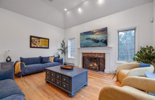 Secluded 9BR Getaway, Pool, Hot Tub & Huge Deck - Foto 5