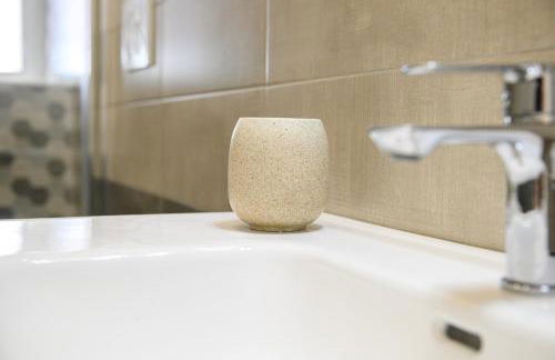 [LUNGOMARE 6min] Suite Deluxe Miraglia with Parking - Foto 5