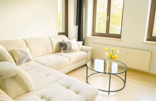 TOP ANGEBOT - große Wohnung - max 6 Personen - WiFi - Waschmaschine - Badewanne - 2 Parkplätze - zentrale Lage - große Küche TOP - Foto 16