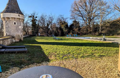 Séjour Historique au Domaine de Migny : Gîte avec Bain Nordique et Piscine - FR-1-591-731 - Foto 31
