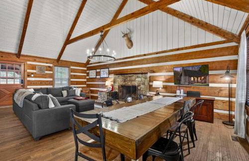 Riverfront w Hot Tub Game Room Fire Pit & More - Foto 10