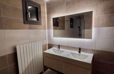 Le Hourmigué maison 130m2 avec jacuzzi à 15mn de Luchon - Foto 16