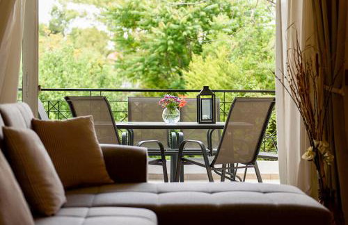 Mother's House - Photo 6