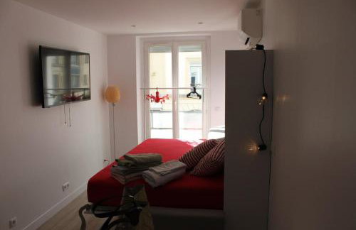Rempart du Chateau-SV83 StudioVincennes - Photo 8