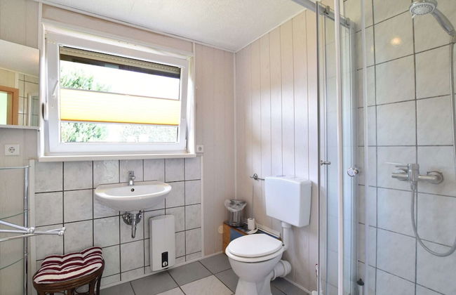 Modern Bungalow in Damshagen in Terrace, Garden and Barbecue - Foto 8