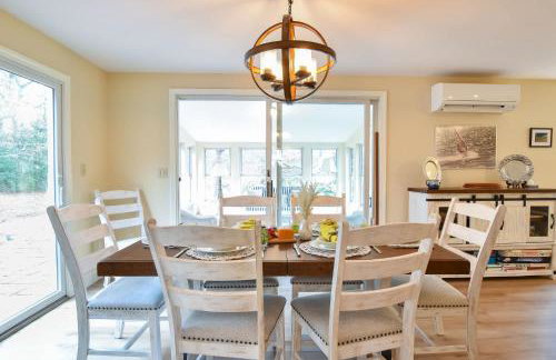 Sunroom Mins to Beaches Views of Marsh - Foto 10