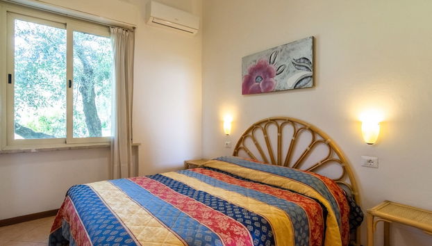 Mansion by Lake Garda With Pools & Olive Trees - Foto 5, Habitación