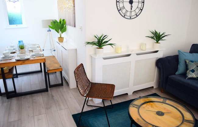 Charming 4-bed Cottage in Hayling Island - Hot Tub - Foto 16